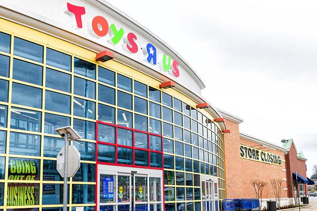 Who Is Taking the Vacant Toys“R”Us Stores?