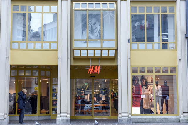 H&M (STO: HM-B) Monthly Sales Update: Weak Sales in May