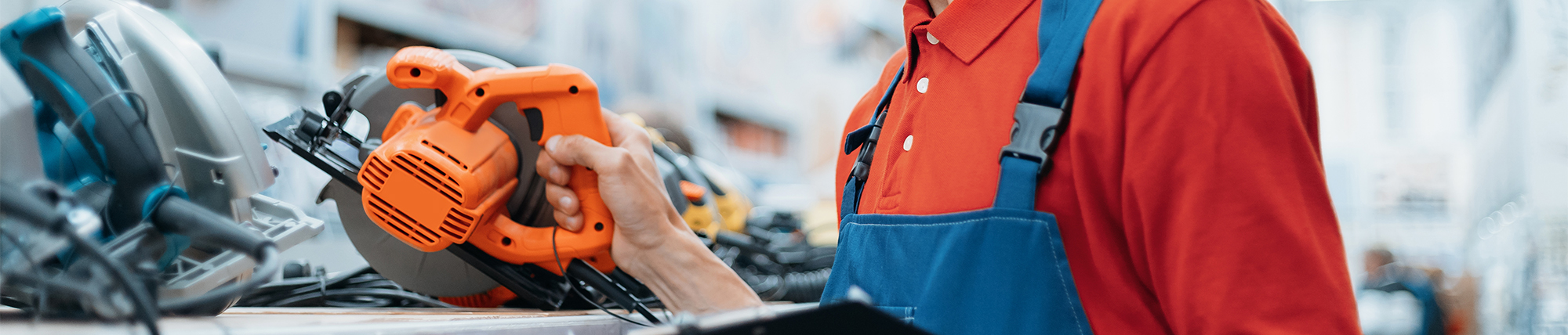 Economic Sentiment Climbs; Walmart Overtakes Lowe’s in Home-Improvement Sector: US Consumer Survey Insights