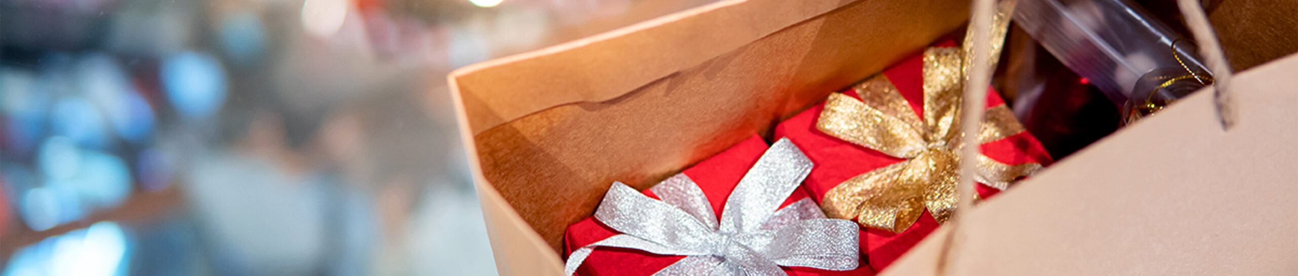 Holiday Shopping Starts in the Summer: Tariffs Trigger Ultra-Early Holiday Shopping in 2025—Data Graphic